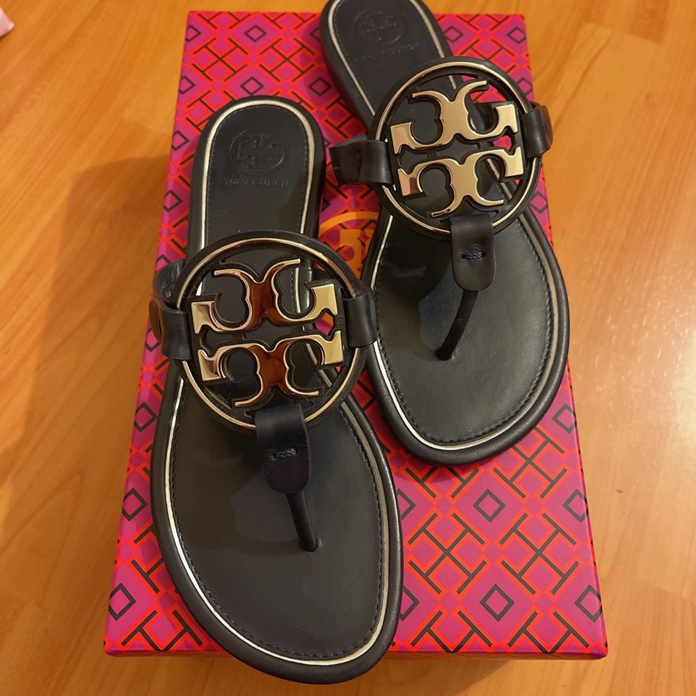Tory burch slide size 7.5